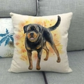 Primer plano detallado de funda de cojín de lino Rottweiler con cremallera oculta - Estilo Rottweiler (1) / Square Style