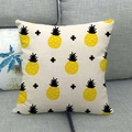 Texture détaillée de la housse de coussin en lin avec imprimé ananas jaune sur canapé - Impression d'Ananas Nordique Simple (16) / 45*45cm (Sans Cœur)