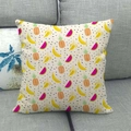 Leinen-Kissenbezug mit Ananas Bananen und Wassermelonen Druck auf grauem Sofa - Frucht Punktiertes Dekor (4) / 45*45cm (Ohne Kern)