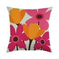 Detail van de grove linnen textuur met handgeschilderde roze en oranje bloemmotieven - 45x45 cm / Roze En Oranje Bloesem (3)