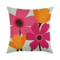 Detail van de geweven linnen textuur en handgeschilderd bloemmotief op de kussensloop - 45x45 cm / Roze En Oranje Floral (2)