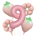 Détail de ballons en aluminium rose numéro 9, fraise et fleur pour décoration - Nombre 9