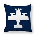 Detalle de la funda de cojín azul marino con silueta de avión de hélice en blanco - 45x45cm / Avión Grande Azul Marino