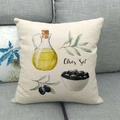 Funda de cojín de lino con estampado de Olives Set en sofá gris para decoración - Estilo Bodegón de Olivas (14)