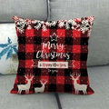 Federa natalizia a quadretti rossi e neri con renna e scritta Merry Christmas su divano - Stile Renna e Auguri di Capodanno (14) / 45x45cm