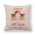 Detalle de funda de cojín de lino con pugs lindos, globos de corazón y collares de flores - Patrón de Pugs y Globos de Corazón (11) / 45x45cm