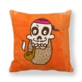 Cartoon Piratenschädel Kissenbezug auf orangefarbenem Pfirsichhautgewebe mit Textur - 45x45 cm / Piraten-Totenkopf (12)