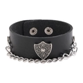 Retro-Punk-Lederarmband für Herren mit silbernem Schildrelief und Metallketten-Detail - Schwarz