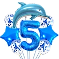 Detalle de globo delfín azul con estrellas y globos de látex con confeti azul brillante - Número 5 (hy002)