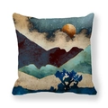 Housse de coussin paysage abstrait avec montagnes bleues, soleil bronze et or - Paysage Sarcelle Abstrait (8)