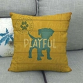 Texture détaillée de la housse de coussin en lin jaune moutarde avec silhouette de chien - Style Chien Moutarde (6) / 45x45cm