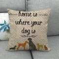 Linnen kussensloop met 'Home Is Where Your Dog Is' tekst en silhouetten van honden - Beige Achtergrond Zwarte Letter Hond Silhouet