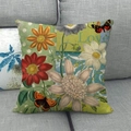 Leinen-Kissenbezug mit Blumen-Schmetterlingsmuster und Love-Schriftzug auf Sofa - Love Schriftzug Schmetterling Blumen (2)