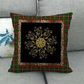 Detail van kussenhoes met ruitjes, luipaardprint en gouden bloemmotief op de bank - 45x45 cm / Europese Wijnstok Bloemen Kunst Stijl (4)