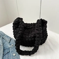 Bolso tote negro con textura de burbujas de gran capacidad y diseño de moda retro chic - Negro