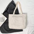 Minimalistische gebroken witte pluche shopper met FASHION-logo en grote inhoud - Wit