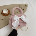 Bolso de mano rosa de felpa con gran lazo de satén blanco y correa de perlas elegantes - Rosa