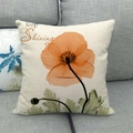 Housse de coussin en lin avec motif de coquelicots orange et texte Keep Shining sur canapé - Art de Coquelicot Orange (Keep Shining)(5)