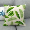 Texture détaillée de la taie d'oreiller en lin avec motifs tropicaux de monstera - 45x45 cm / Combinaison Emeraude Fraîche (15)