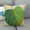 Détail du motif de feuilles vertes peinture à l'huile sur taie d'oreiller en lin - 45x45 cm / Style 5 (5)