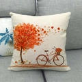 Fodera per cuscino in lino con albero autunnale e bici vintage su divano grigio - 45cmx45cm / Stile Albero Autunnale e Bicicletta (1)