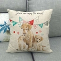 Housse de coussin en lin avec illustration de Labrador et détail du texte manuscrit - Style Labrador Adulte Et Chiot