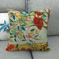Detaillierte Textur des Kissenbezugs aus Leinen mit bunt bemaltem Wald-Eulen-Motiv - 45x45cm / Orangerote Eule Naturelemente (14)