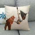 Funda de cojín cuadrada de lino con estampado realista de caballos en sofá gris - Arte de Primer Plano de Caballo Blanco Y Marrón (9)