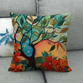 Leinen-Kissenbezug mit gemaltem Waldbaum und roten Blumen auf grauem Sofa - 45x45cm / Lebensbaum Rote Blumen (10)