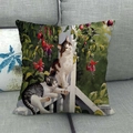 Linnen kussenhoes met realistische olieverfschildering van katten en een kolibrie - Gezellige Pastorale Stijl Met Katten (1)