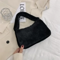 Bolso de hombro minimalista de piel sintética negra con textura suave para moda de otoño - Negro
