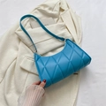 Bolso baguette acolchado en azul brillante con diseño clásico de rombos de moda - Azul
