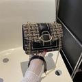 Borsa a tracolla retrò in tweed con fibbia dorata e catena metallica da donna - Nero