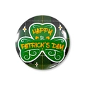 Détail du badge en fer-blanc de la Saint-Patrick avec trèfle et motif de gnome - Style Carreaux de la Chance (sptlk001-13)