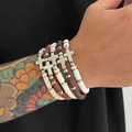 Set di 5 bracciali da uomo con perline Heishi e croce in tonalità terra neutre - Stile Croce in Argilla Polimerica (06774)