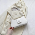 Borsa a spalla minimalista in pelle bianca con tracolla a nodo e dettaglio bottone - Bianco