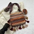 Sac bandoulière bohème tissé à motifs géométriques, franges et mini porte-monnaie - Orange