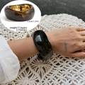 Unregelmäßiger Bernstein-Marmor-Resin-Armreif mit Vintage-Design und glänzendem Finish - Kaffee (02657)