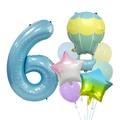 Détail du kit de ballons macaron avec numéro 6 bleu et ballons en aluminium montgolfière - Style Montgolfière Numéro Six