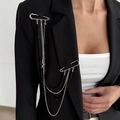 Broche de hip-hop con borla y colgante de estrella en traje negro con imperdibles - Estilo Negro Plateado (0322E1)