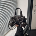 Sac seau chic marron foncé avec un grand nœud et des clous étoiles argentés - Marron