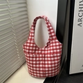 Klassieke rood-witte geruite draagtas met twee voorzakken en minimalistische stijl - Rood