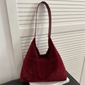 Vintage burgundy suede large Hobo tote bag with stylish shoulder strap for winter - Red