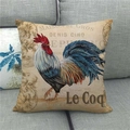 Detailtextuur van rustieke linnen kussensloop met een vintage aquarel haan ontwerp - Franse Retro Le Coq (6)