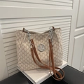 Borsa tote crema con stampa M marrone e tracolla a catena argento per uso quotidiano - Bianco