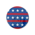 Detail eines 58mm US-Unabhängigkeitstag-Ansteckers mit Sternen- und Streifenmotiv - Streifen Stil (Stil 9)