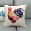 Federa decorativa in lino con motivo di gallo colorato su un divano grigio - Gallo Colorato (1)