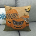 Dettaglio federa Halloween in lino con stampe di zucche e pipistrelli neri - Stile Zucca Mascherata di Halloween (4)
