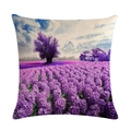 Housse de coussin en lin avec paysage de champ de fleurs mauves et décor rural - 45x45cm / Paysage de Manoir de Lavande (1)