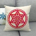Leinen-Kissenbezug mit lebhaftem rosa geometrischem Mandala auf beigem Stoff - Red Mandala Hexagram Symbol (16) / 45x45cm